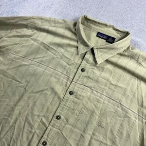 Patagonia Mens XL Short Sleeve Button Up Shirt Green Striped Pocket Hiking